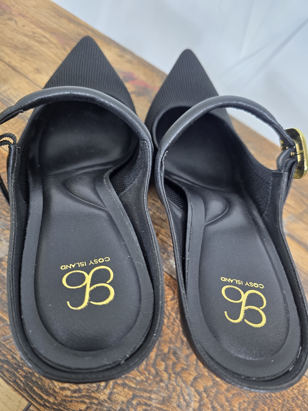 Cosy Island Gracelithe Black Pointed Knit Mules with Gold Buckle Size 7 - Picture 13 of 16